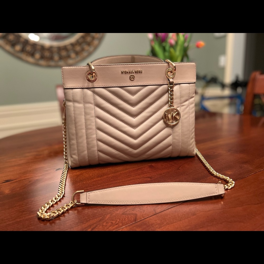 Michael Kors “Susan” medium quilted leather cluch with removable shoulder strap